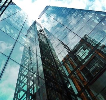 איפה מוצאים בית שכבר מוכן להכניס אתכם אליו?