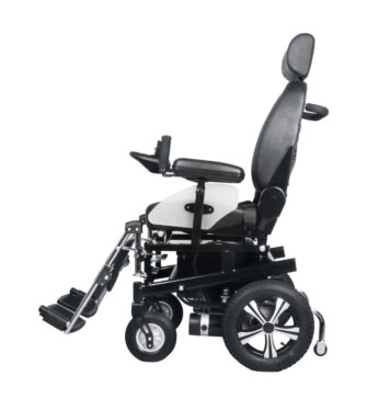 כסאות גלגלים ממונעים וקלנועיות מתקפלות: נוחות והתניידות בקלות